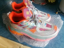 Nuevo transpirable hombres zapatos de primavera y verano de peso ligero caminar calzado de gran tamaño 39-46 caminando zapatillas de deporte para Hombre Zapatos