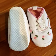 Zapatos de encaje bordado floral blanco para niña, zapatos blandos para antes de caminar, calzado para niño pequeño para primeros pasos
