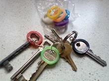 OPPOHERE 8 uds/16 Uds Color mezclado de goma hueca cubiertas para llave multicolor redondo de silicona suave llaves cerraduras tapa elástica Topper llavero