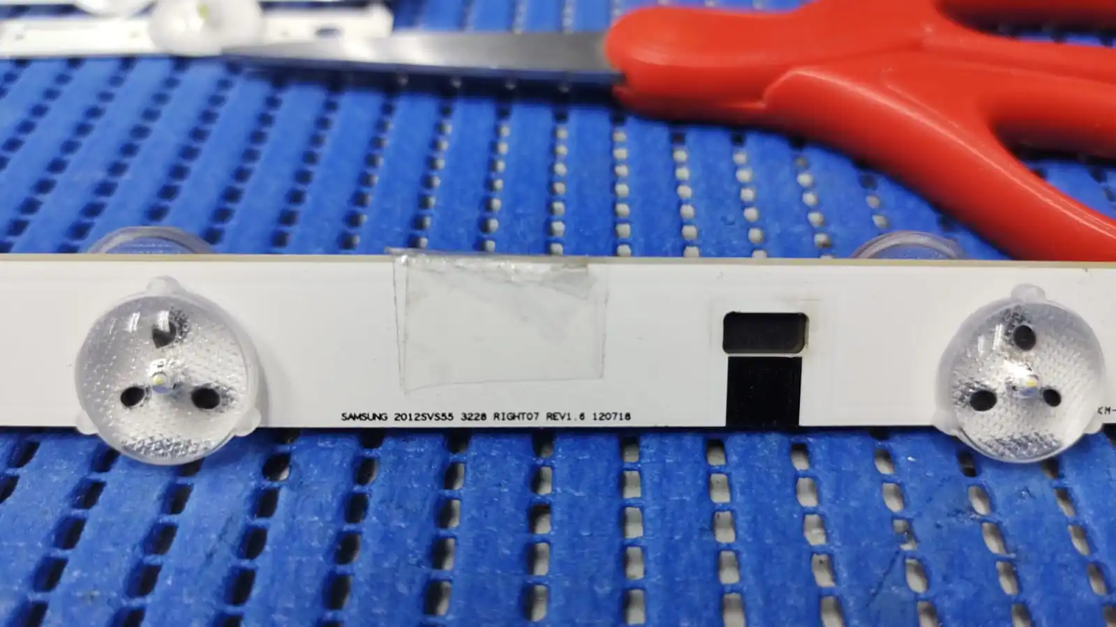 Светодиодная лента для подсветки телевизора Samsung 55 дюймов UN55FH6003F 2012SVS55 BN96-21488A UN55FH6030F UN55FH6200 Un55fh6003
Светодиодная лента для подсветки телевизора Samsung 55 дюймов UN55FH6003F 2012SVS55 BN96-21488A UN55FH6030F UN55FH6200 Un55fh6003