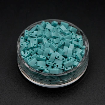 Miyuki Half Tila Beads, miyuki beads, half tila beads, Japanese seed beads, HTL0412FR Opaque Green Matted AB (RM45-3)
Miyuki Half Tila Beads, miyuki beads, half tila beads, Japanese seed beads, HTL0412FR Opaque Green Matted AB (RM45-3)