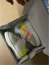 Zapatos Deportivos transpirables para hombre y mujer, zapatillas pequeñas de color blanco a juego para niño y niña, zapatos de piel de fondo suave no se caída