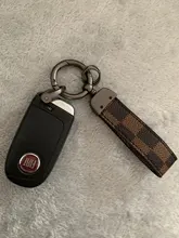 Llavero con cordón de cuero genuino para hombre y mujer, diseño cuadrado, hebilla de bronce de cañón, Soporte para Llavero de coche, joyería, regalo