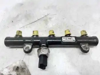 9654726280 FORD FOCUS C-MAX injector ramp (CAP)
9654726280 FORD FOCUS C-MAX injector ramp (CAP)