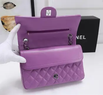 Sliver and Gold 1112 black Sheepskin rhombus with clamshell chain for lady's bag luxuty brand women shoulder bag free shipping
Sliver and Gold 1112 black Sheepskin rhombus with clamshell chain for lady's bag luxuty brand women shoulder bag free shipping