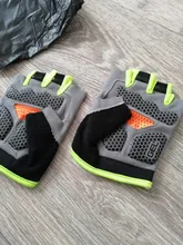 Caminar pescado guantes de la pesca no-Slip transpirable ultrafino Unisex medio dedo guante Camping pesca material para carpas guantes de pesca