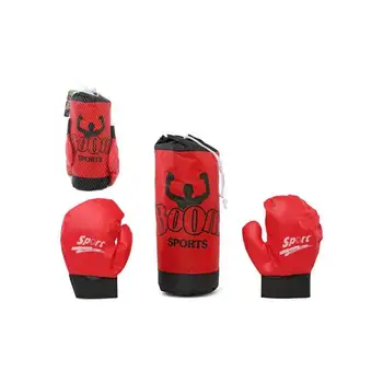 Bags & Boxing Gloves Red 118020 
Bags & Boxing Gloves Red 118020