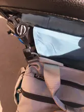 Colgador de bolsas para el carrito del bebé, accesorio para el coche del niño para colgar o cargar maletines o bolsas con rotación de 360 grados por 2 unidades