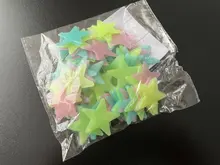 100 unids/bolsa 3cm Estrella luminosa pegatinas dormitorio sofá fluorescente pintura juguete PVC pegatinas brillan en la oscuridad juguetes para los niños