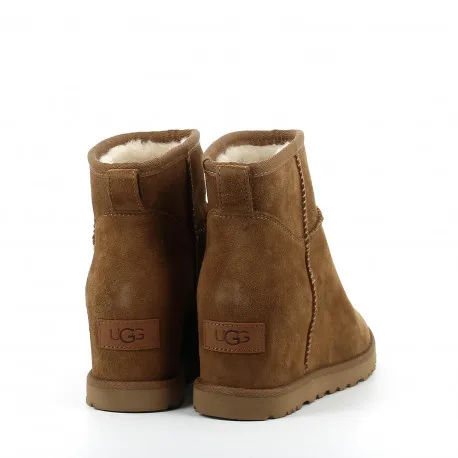 ugg mini taupe