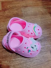 Zapatillas de unicornio para niño y niña, zapatos de arcoíris para niño pequeño, animales, zapatillas de bebé al aire libre, zapatillas de PVC con dibujos animados para niño 2019