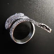 1 pieza nuevo europeo Retro Punk muy grandes espíritu anillo de serpiente de la personalidad de la moda estereoscópico anillo ajustable con apertura de la joyería