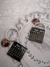 LLavero de calendario personalizado, foto personalizada, fecha de aniversario resaltada con corazón, grabado de fecha especial, regalo