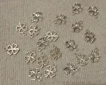 Dijes colgantes de trébol para fabricación de pulseras, TRÉBOL DE LA SUERTE de Color plata antigua, joyería artesanal, amuletos de la suerte, 20 Uds.