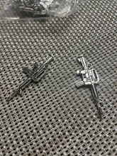 10 piezas de amuletos de Rifle de asalto 45x16mm colgante de fabricación antigua, bronce tibetano Vintage, collar de pulsera DIY