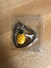 Llavero de piña personalizado con 26 letras iniciales de A-Z, joyería de piña, amuletos de fruta, mejores amigos, regalos