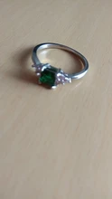 Huitan-anillo de compromiso con Circonia cúbica verde para mujer, sortija, estilo minimalista, sencillo, diseño modesto, para chica