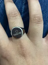 Anillo de acero inoxidable personalizado para mujer, sello de letra con parte superior redonda gruesa, Punk, joyería de moda