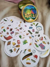 Dobble Spot It-caja de juguete de hierro para niños, juguete de mesa con 55 tarjetas, deportes divertidos, animales familiares Jr Hip, regalo para vacaciones, Camping, caja de regalo de lata 123