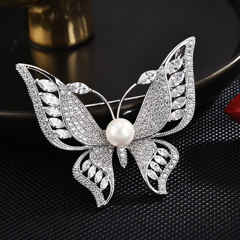 Atmospheric Luxury Anti-Glare Butterfly High-End Corsage Clothing With Accessories Simple Brooch
Atmospheric Luxury Anti-Glare Butterfly High-End Corsage Clothing With Accessories Simple Brooch