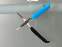 Deli 0600-Tijeras portátiles de bolsillo para corte de papel, tijeras de seguridad plegables