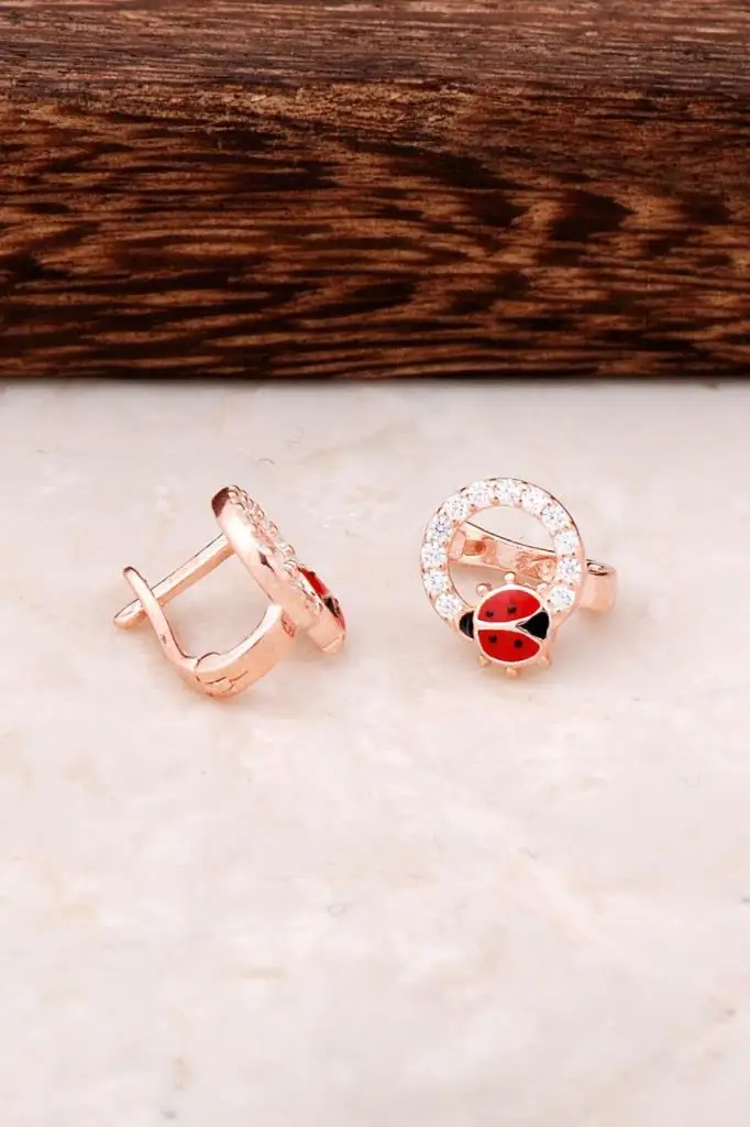 Rose Silver Earring with Ladybug Design 4350 High Quality Hand Made Original Filigree Silver Jewellery Gift for Women
Rose Silver Earring with Ladybug Design 4350 High Quality Hand Made Original Filigree Silver Jewellery Gift for Women