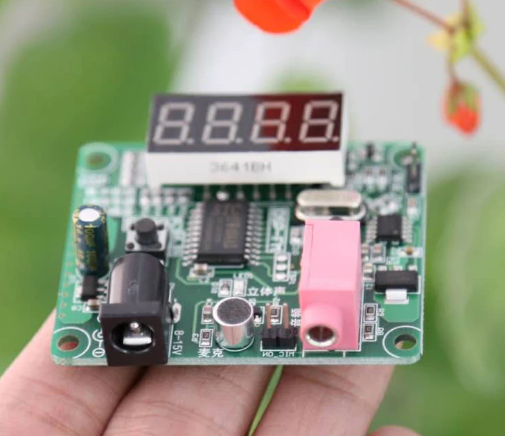 DSP-FM Technology FM Radio Transmitter Module Digital LED display FM frequency 65M-125MHz For Wireless Audio Sound 12V 24V
DSP-FM Technology FM Radio Transmitter Module Digital LED display FM frequency 65M-125MHz For Wireless Audio Sound 12V 24V