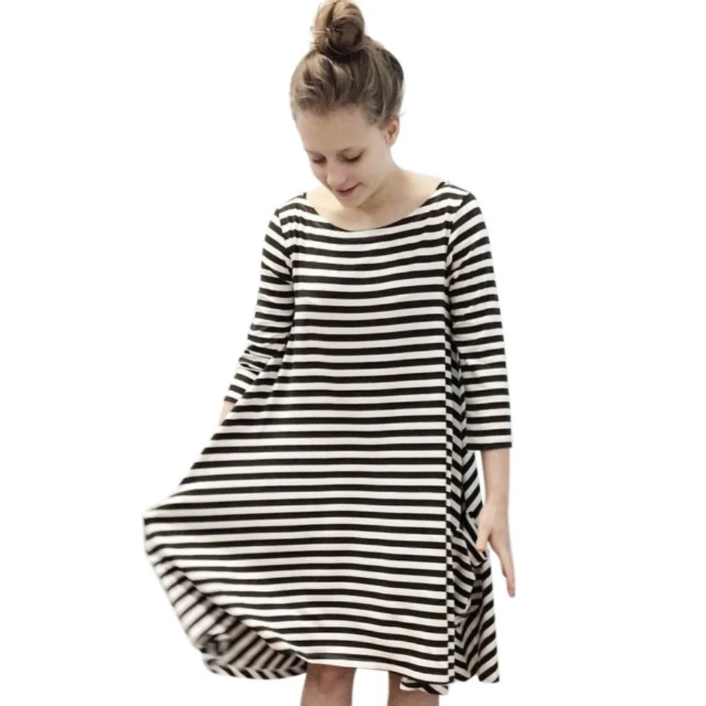 Striped Family Outfits Baby Kid Girls Women Parent-Child Tops Shirt Dress For Mother and Children
Striped Family Outfits Baby Kid Girls Women Parent-Child Tops Shirt Dress For Mother and Children