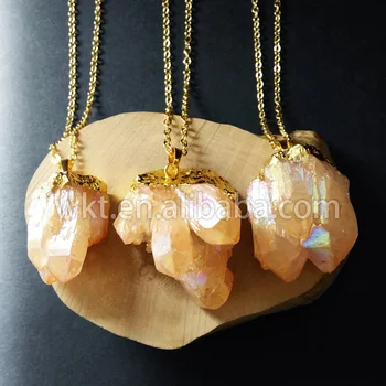 WT-N518 Gorgeous wholesale nutural aura crystal quartz raw with 24k electroplated raw randomly crystal stone necklace jewelry
WT-N518 Gorgeous wholesale nutural aura crystal quartz raw with 24k electroplated raw randomly crystal stone necklace jewelry
