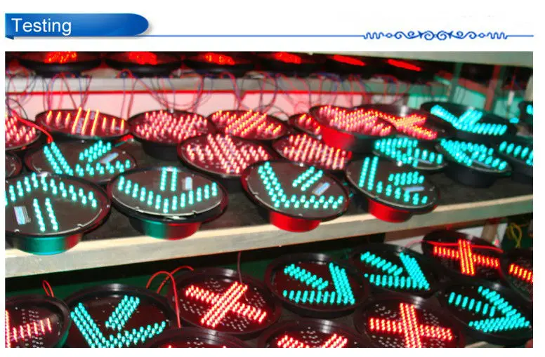 300mm green arrow red cross traffic light
