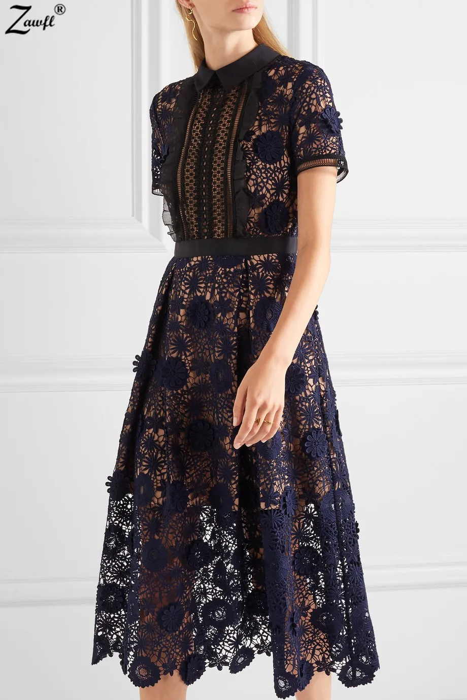 High Quality Custom Self Portrait Spring 2019 Runway Fashion Designer Hollow Three Dimensional Flower Water Soluble Lace Dress
High Quality Custom Self Portrait Spring 2019 Runway Fashion Designer Hollow Three Dimensional Flower Water Soluble Lace Dress