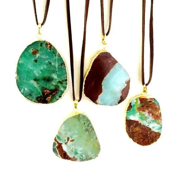 WT-N551 Unique colorful necklace wholesale Natural chrysoprase stone with gold link randomly natural stone necklace
WT-N551 Unique colorful necklace wholesale Natural chrysoprase stone with gold link randomly natural stone necklace