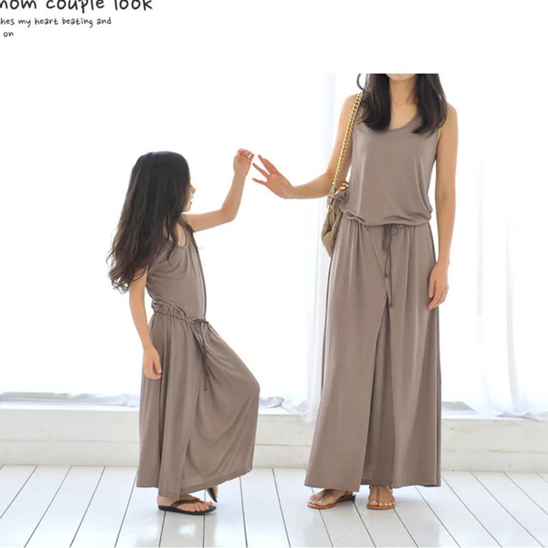 2019 summer matching mother daughter clothes dresses women girls maxi dress family look mommy and me clothes
2019 summer matching mother daughter clothes dresses women girls maxi dress family look mommy and me clothes