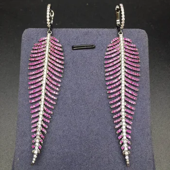 Luxury Beautiful Long Leaf Shape AAA Cubic Zirconia Stone Pave Setting Drop Earrings For Women Evening Party Wedding Accessories
Luxury Beautiful Long Leaf Shape AAA Cubic Zirconia Stone Pave Setting Drop Earrings For Women Evening Party Wedding Accessories