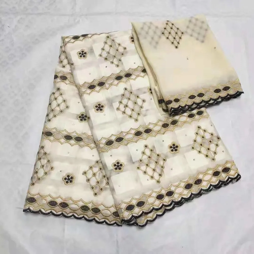 Best Quality Swiss Voile Lace Fabric Dubai 100% Cotton Lace Fabric With Stone Embroidery in Dubai For Women Wedding 5yards+2yard
Best Quality Swiss Voile Lace Fabric Dubai 100% Cotton Lace Fabric With Stone Embroidery in Dubai For Women Wedding 5yards+2yard