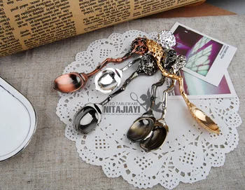 Zinc Alloy Retro Acorn Coffee Spoon Sugar Tea Ice Cream Flatware Spoon Dessert decoration spoon Dining Bar Tableware Tool
Zinc Alloy Retro Acorn Coffee Spoon Sugar Tea Ice Cream Flatware Spoon Dessert decoration spoon Dining Bar Tableware Tool