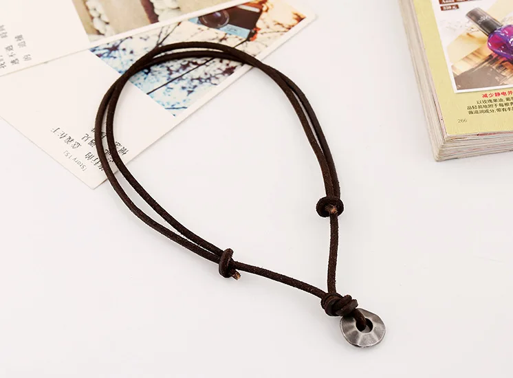 Fashion Male Leather Necklace Round Circle Charm Pendant Necklace Jewelry For Men
Fashion Male Leather Necklace Round Circle Charm Pendant Necklace Jewelry For Men