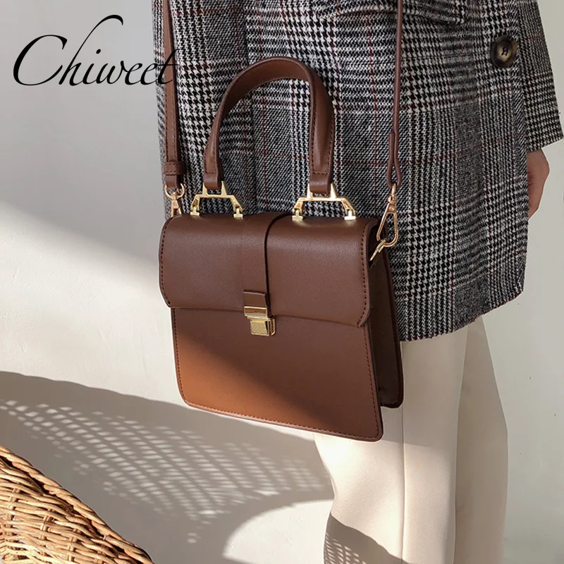 Brand 2019 Vintage Top-Handle Women Bags Designer Gold Buckle PU Leather Shoulder Bags Luxury Handbag Female Messenger Tote Bag
Brand 2019 Vintage Top-Handle Women Bags Designer Gold Buckle PU Leather Shoulder Bags Luxury Handbag Female Messenger Tote Bag