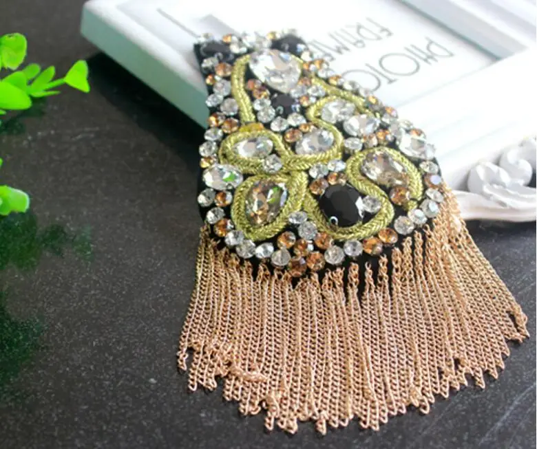 2 Pieces / Korean fashion men and women British host performance ceremonies small suit epaulettes tassel shoulder pin jewelry
2 Pieces / Korean fashion men and women British host performance ceremonies small suit epaulettes tassel shoulder pin jewelry