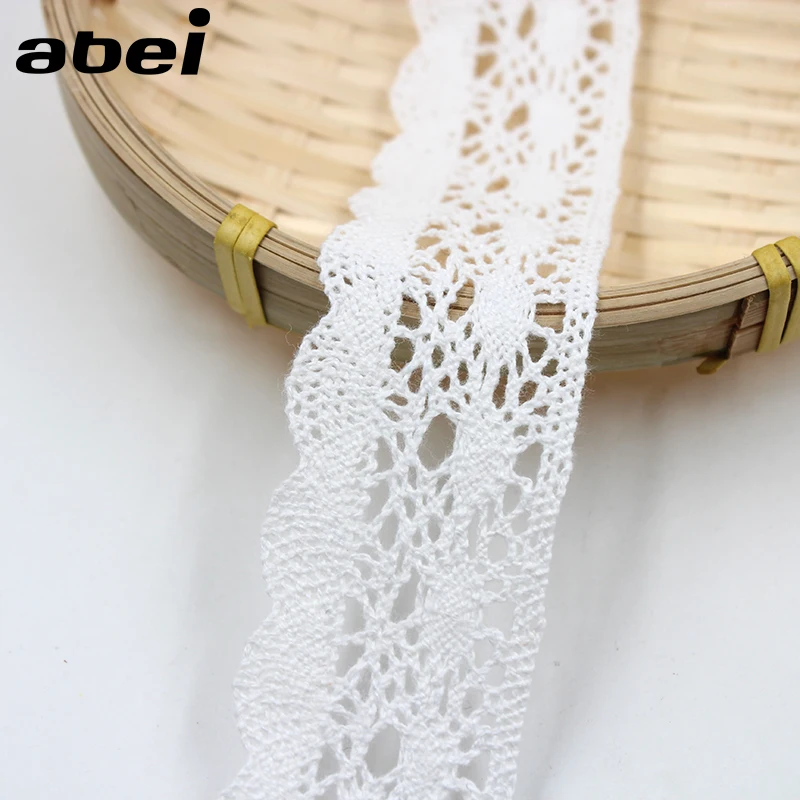5yards/lot 3.5cm Knitted Lace Trims White Cotton Lace Ribbon Sewing Material Hometexile Curtain Embellishment
5yards/lot 3.5cm Knitted Lace Trims White Cotton Lace Ribbon Sewing Material Hometexile Curtain Embellishment