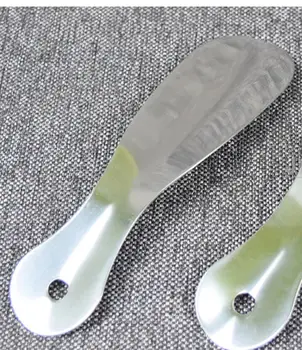 Shoe horn wholesale shoe horn 19cmX5cm 68g per piece
Shoe horn wholesale shoe horn 19cmX5cm 68g per piece