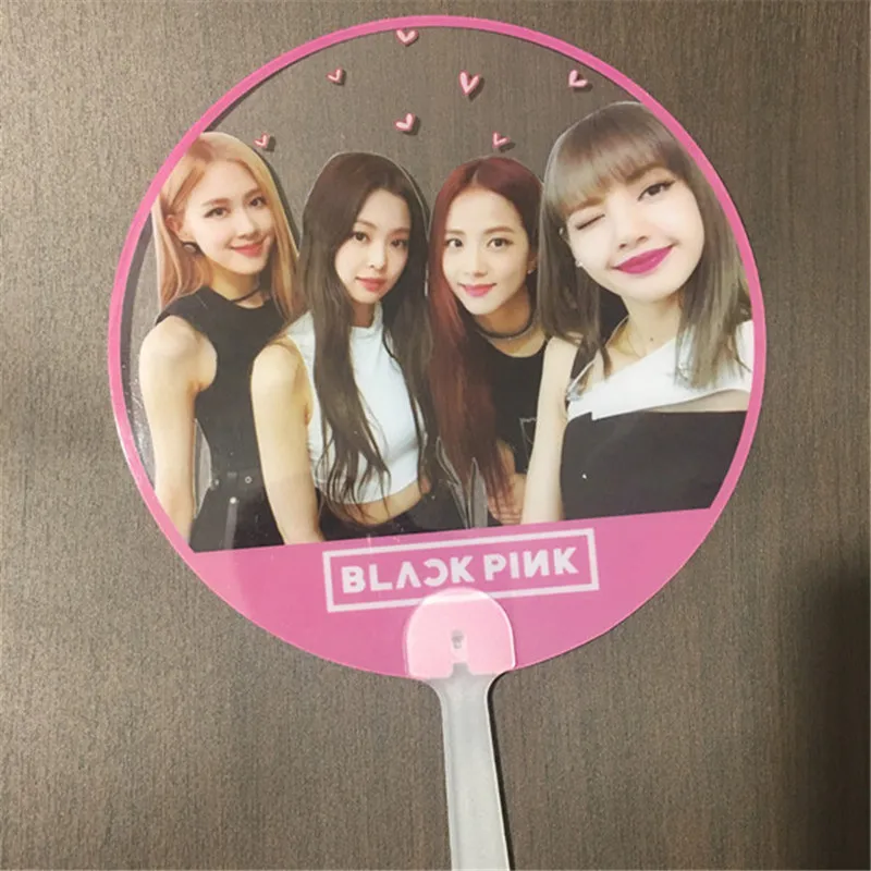 K-POP BLACKPINK Photos PVC Transparent Hand Fans KILL THIS LOVE LISA JISOO JENNIE ROSE Photo Card BLINK GIFT YG039
K-POP BLACKPINK Photos PVC Transparent Hand Fans KILL THIS LOVE LISA JISOO JENNIE ROSE Photo Card BLINK GIFT YG039