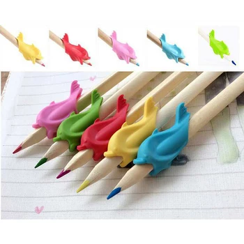 20pcs/lot Dolphin Fish Writing Posture Correction Tools To Hold A Pen Correction Silicone Stationery Child Student Random Color
20pcs/lot Dolphin Fish Writing Posture Correction Tools To Hold A Pen Correction Silicone Stationery Child Student Random Color
