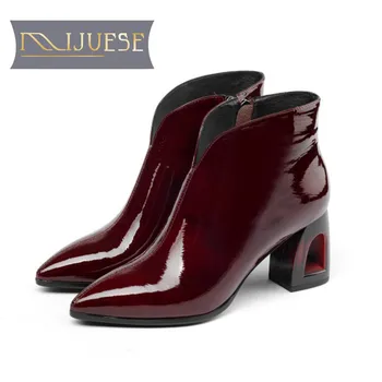 MLJUESE 2019 women ankle boots cow leather patent leather pointed toe winter warm fur short plush boots high heels women boots
MLJUESE 2019 women ankle boots cow leather patent leather pointed toe winter warm fur short plush boots high heels women boots