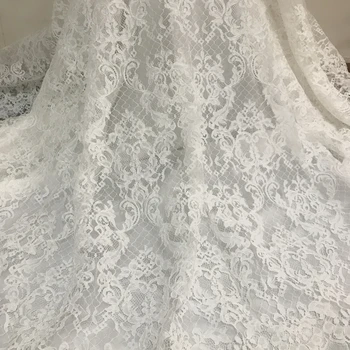 3 M long 150 cm Off white vantage style hand sew border high quality with eyelash edge wedding bride dress Lace fabric
3 M long 150 cm Off white vantage style hand sew border high quality with eyelash edge wedding bride dress Lace fabric
