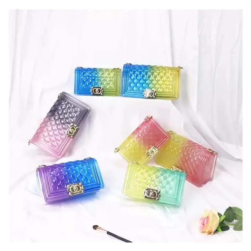 Printed Letter PVC Jelly Luxury Brand Chain Transparent High Street Shoulder Lady Women Candy Color Handbag Fashion Girl bags
Printed Letter PVC Jelly Luxury Brand Chain Transparent High Street Shoulder Lady Women Candy Color Handbag Fashion Girl bags