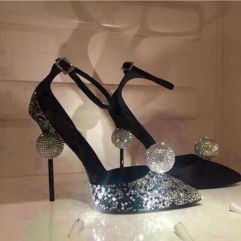 Crystal Rhinestone Ball high heels sandals women Pointed Toe Shoes Women Ankle Strap Gladiator Heeled Mules 9.5 CM Glitter Pumps
Crystal Rhinestone Ball high heels sandals women Pointed Toe Shoes Women Ankle Strap Gladiator Heeled Mules 9.5 CM Glitter Pumps