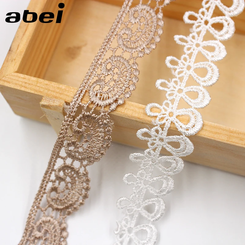 5yards/lot Quality polyester Lace Ribbon Water soluble embroidered lace trims hometexile embellishment diy sewing material
5yards/lot Quality polyester Lace Ribbon Water soluble embroidered lace trims hometexile embellishment diy sewing material