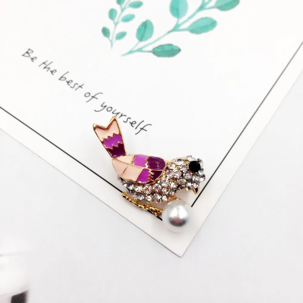 New Fashion Pearl Bird Brooches for Women Vintage Enamel Rhinestone Animal Brooch Clothes Suit Collar Lapel Pins Jewelry Gift
New Fashion Pearl Bird Brooches for Women Vintage Enamel Rhinestone Animal Brooch Clothes Suit Collar Lapel Pins Jewelry Gift
