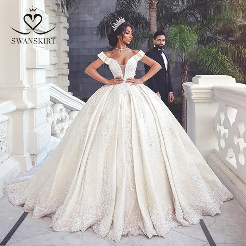 Swanskirt Glamorous Prom Ball Gown Wedding Dresses 2019 Off the Shoulder Appliques Chapel Train Bridal Gown Robe de mariee XZ02
Swanskirt Glamorous Prom Ball Gown Wedding Dresses 2019 Off the Shoulder Appliques Chapel Train Bridal Gown Robe de mariee XZ02